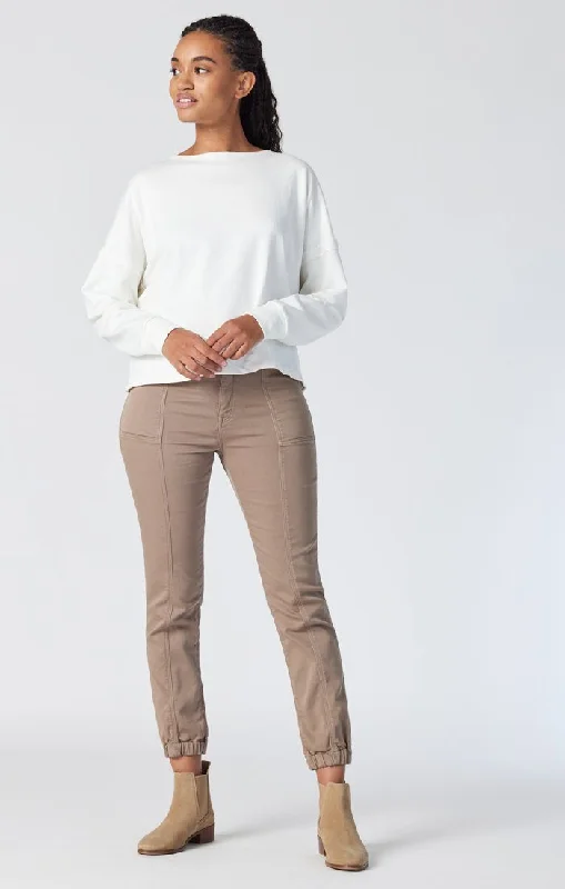 ANNA SLIM JOGGER IN FUNGI CASUAL COMFORT